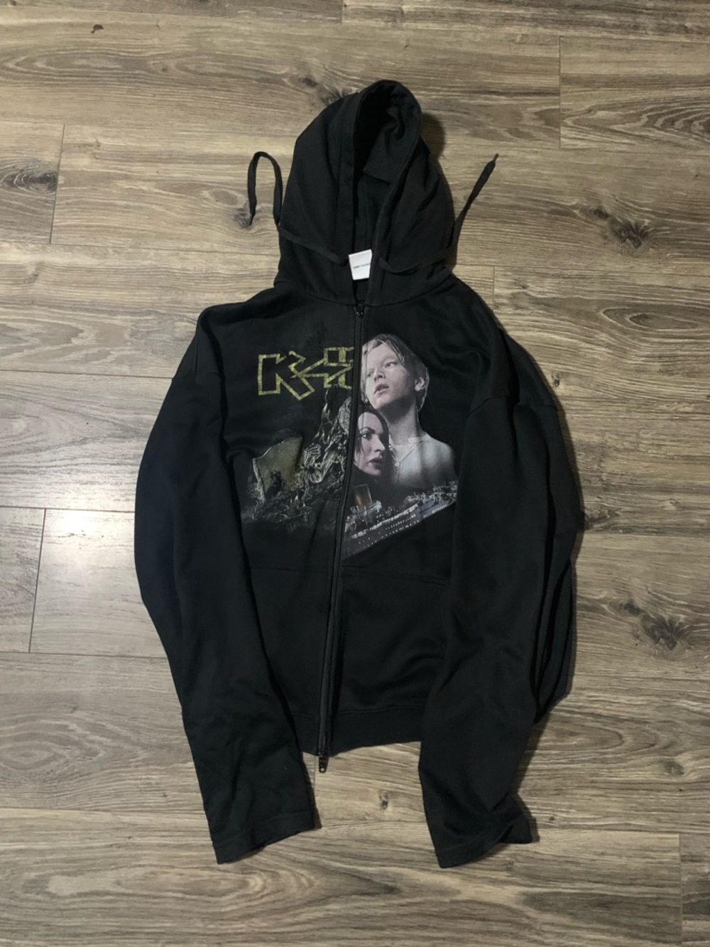 Vetements FW18 Titanic Zip up Hoodie